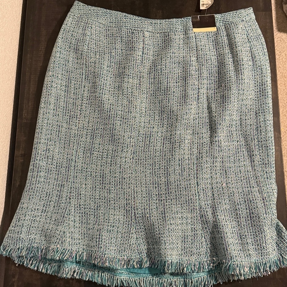 Lane Bryant Blue Purple Tweed Pencil Skirt Frayed Hem Size 16 NWT Timeless